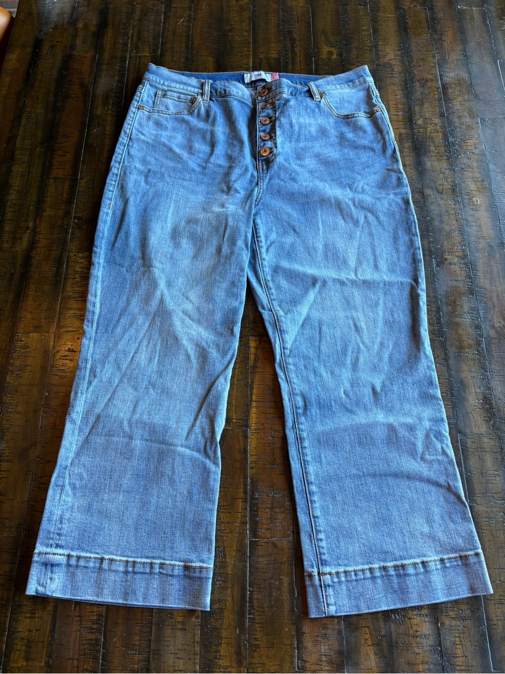 CAbi Palm Beach Crop jeans